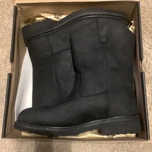 Brand new never worn Altman pull-on leather boots.